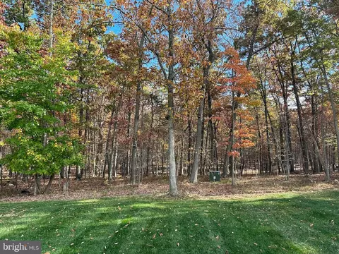 12915 Shady Ln, Hillsboro, VA 20132