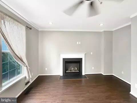 26124 Flintonbridge Dr, Chantilly, VA 20152 photo 3