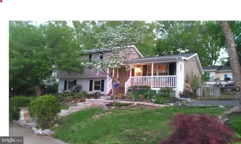 613 Rockbridge Dr SE, Leesburg, VA 20175