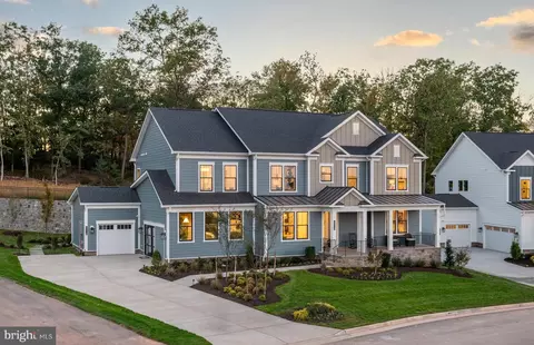 42718 Cannon Chapel Dr, Leesburg, VA 20176