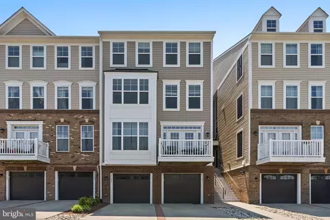 42189 Shorecrest Ter, Aldie, VA 20105