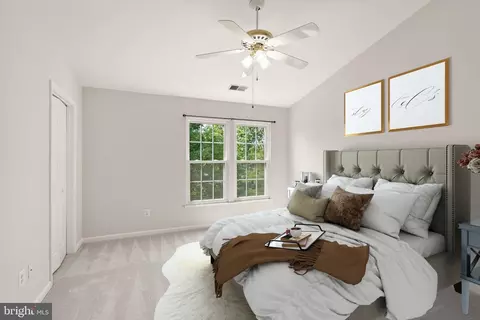 Bedroom - 20681 Southwind Ter, Ashburn, VA 20147 photo 1 of 8