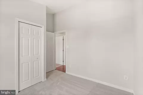 Bedroom - 20681 Southwind Ter, Ashburn, VA 20147 photo 8 of 8