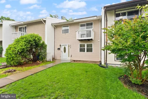 234 Willow Ter, Sterling, VA 20164