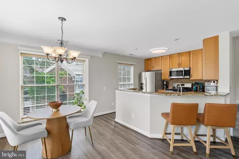 21833 Baldwin Sq #300, Sterling, VA 20164