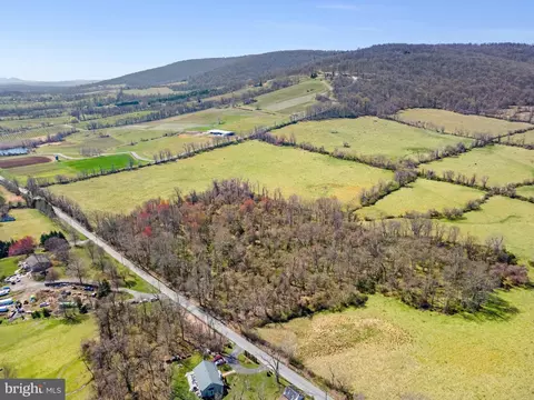 18590 Appx Foggy Bottom Rd, Bluemont, VA 20135
