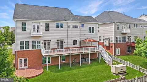 Exterior - 22838 Arbor View Dr, Brambleton, VA 20148 photo 6 of 18