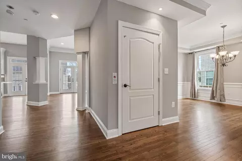Entry Way - 22838 Arbor View Dr, Brambleton, VA 20148 photo 6 of 18
