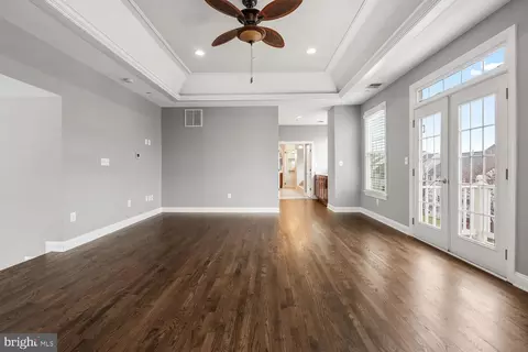 Living - 22838 Arbor View Dr, Brambleton, VA 20148 photo 15 of 18