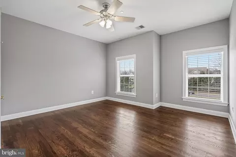 Bedroom - 22838 Arbor View Dr, Brambleton, VA 20148 photo 3 of 4
