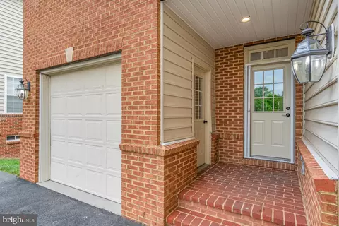 Exterior - 22838 Arbor View Dr, Brambleton, VA 20148 photo 17 of 18