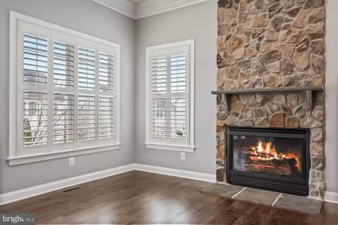 Living - 22838 Arbor View Dr, Brambleton, VA 20148 photo 7 of 18
