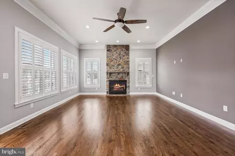 Living - 22838 Arbor View Dr, Brambleton, VA 20148 photo 5 of 18