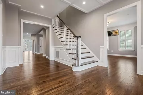 Entry Way - 22838 Arbor View Dr, Brambleton, VA 20148 photo 2 of 18
