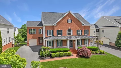 Exterior - 22838 Arbor View Dr, Brambleton, VA 20148 photo 2 of 18