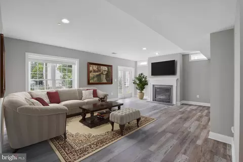 Living - 22838 Arbor View Dr, Brambleton, VA 20148 photo 16 of 18