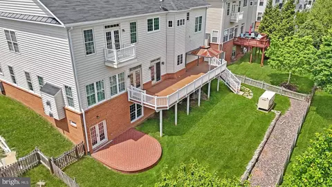 Exterior - 22838 Arbor View Dr, Brambleton, VA 20148 photo 7 of 18