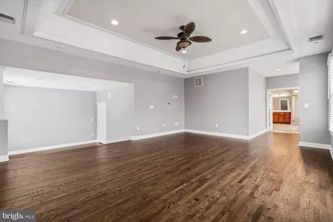 Living - 22838 Arbor View Dr, Brambleton, VA 20148 photo 14 of 18