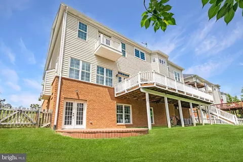 Exterior - 22838 Arbor View Dr, Brambleton, VA 20148 photo 14 of 18