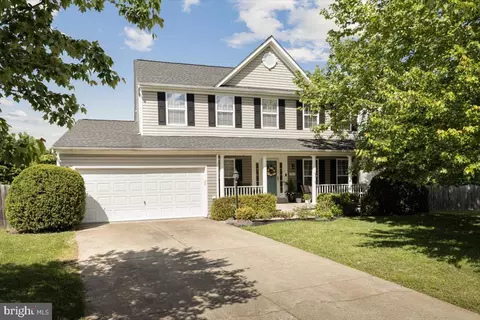 305 Daffodil Ct, Purcellville, VA 20132