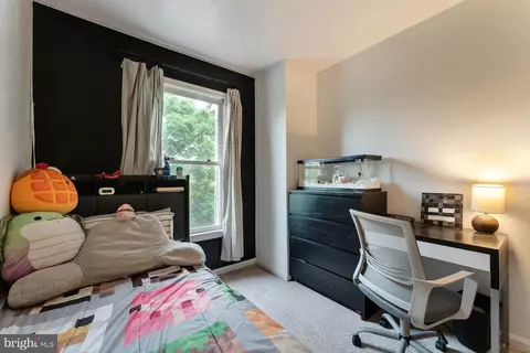 43602 Blacksmith Sq, Ashburn, VA 20147 photo 21