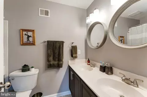 43602 Blacksmith Sq, Ashburn, VA 20147 photo 18