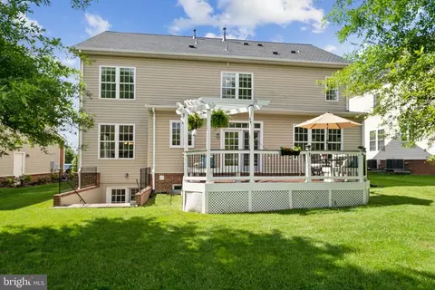 Exterior - 42322 Rising Moon Pl, Brambleton, VA 20148 photo 5 of 13