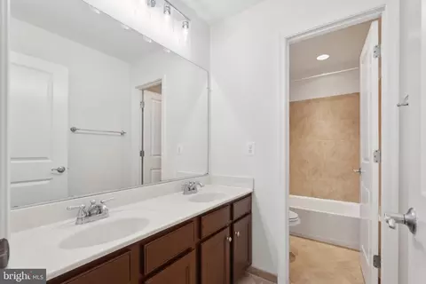 Entry Way - 42322 Rising Moon Pl, Brambleton, VA 20148 photo 4 of 4