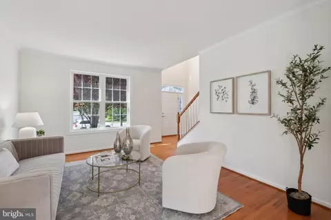 Living - 42322 Rising Moon Pl, Brambleton, VA 20148 photo 3 of 6