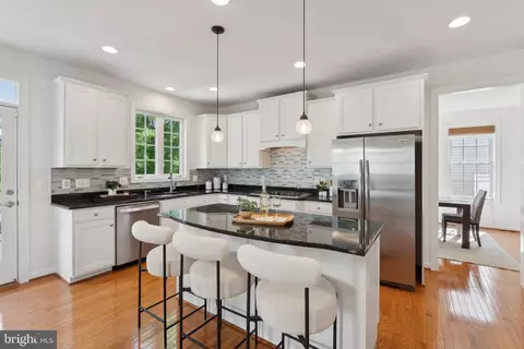 Kitchen - 42322 Rising Moon Pl, Brambleton, VA 20148 photo 2 of 5
