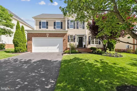 Exterior - 42322 Rising Moon Pl, Brambleton, VA 20148 photo 9 of 13