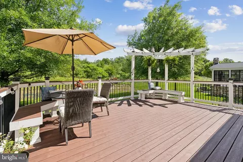 Exterior - 42322 Rising Moon Pl, Brambleton, VA 20148 photo 4 of 13