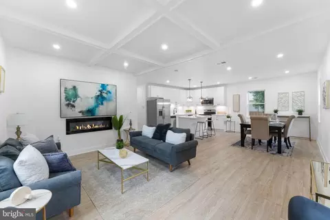 23 Wilson Ave NW, Leesburg, VA 20176