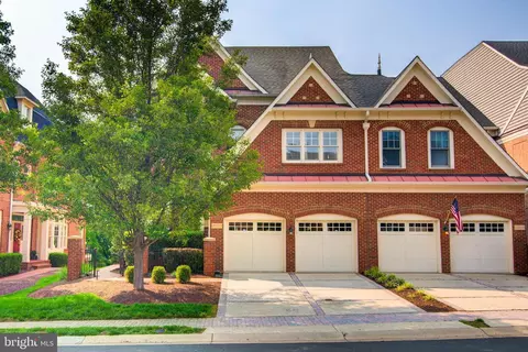 43710 Burning Sands Ter, Leesburg, VA 20176