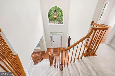 Entry Way - 21514 Tithables Cir, Broadlands, VA 20148 photo 4 of 4