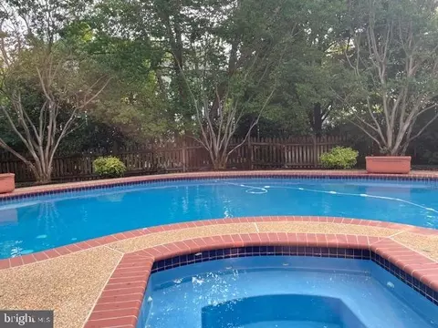Exterior - 21514 Tithables Cir, Broadlands, VA 20148 photo 22 of 33