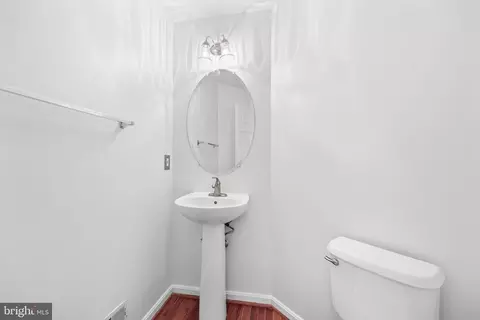 Entry Way - 21514 Tithables Cir, Broadlands, VA 20148 photo 3 of 4