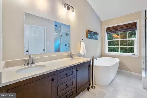 46494 Primula Ct, Sterling, VA 20165 photo 22