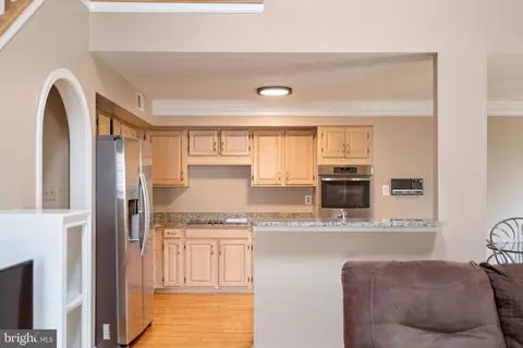 Kitchen - 20245 Ordinary Pl, Ashburn, VA 20147 photo 2 of 2