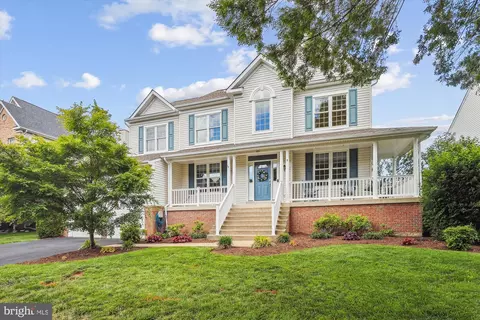 831 Macalister Dr SE, Leesburg, VA 20175
