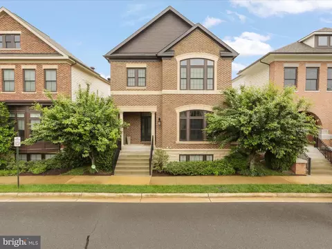 44611 Wellsboro Dr, Ashburn, VA 20147