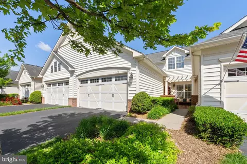44372 Sunset Maple Dr, Ashburn, VA 20147