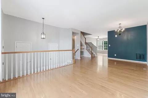 Entry Way - 43103 Forest Edge Sq, Broadlands, VA 20148 photo 3 of 11