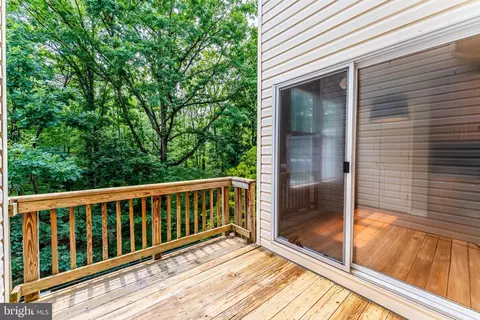 Exterior - 43103 Forest Edge Sq, Broadlands, VA 20148 photo 7 of 11