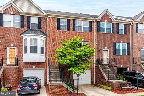 Exterior - 43103 Forest Edge Sq, Broadlands, VA 20148 photo 2 of 11