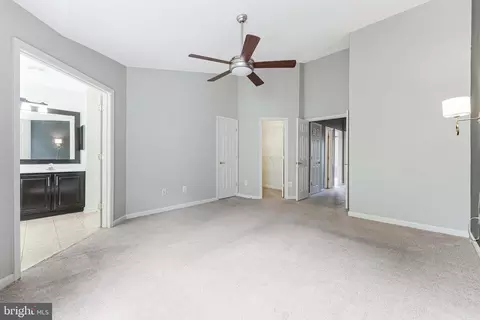 Entry Way - 43103 Forest Edge Sq, Broadlands, VA 20148 photo 7 of 11