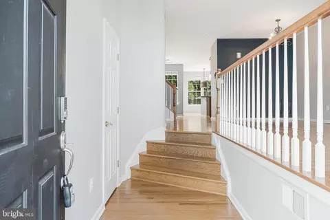 Entry Way - 43103 Forest Edge Sq, Broadlands, VA 20148 photo 1 of 11