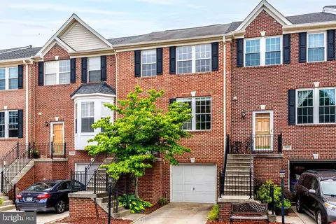 Exterior - 43103 Forest Edge Sq, Broadlands, VA 20148 photo 3 of 11