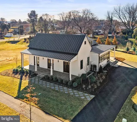 505 Martingale Ridge Dr, Middleburg, VA 20117