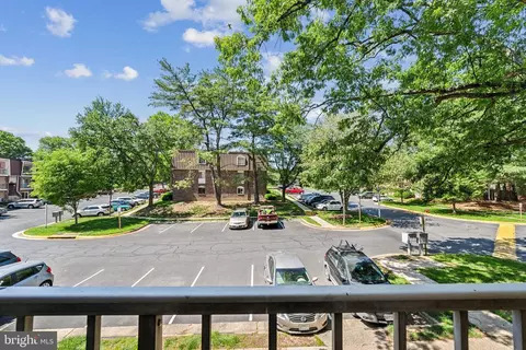 420 E Cornell Dr #8, Sterling, VA 20164 photo 10